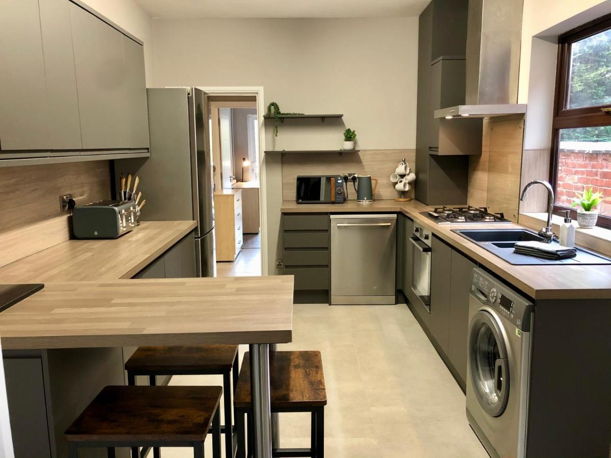 코번트리 Executive Or Large Family 5-Bed House - Hosted By Hutch Lifestyle 빌라 외부 사진