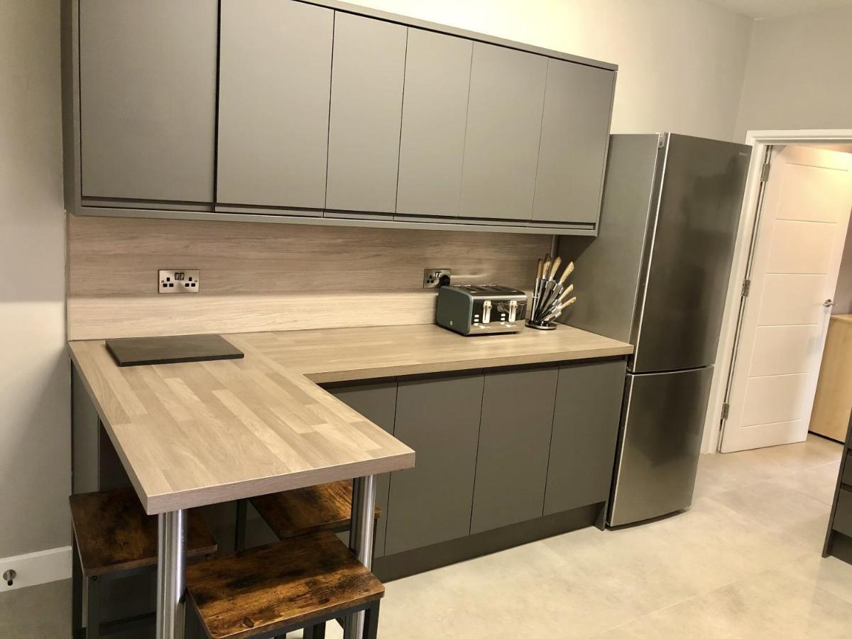 코번트리 Executive Or Large Family 5-Bed House - Hosted By Hutch Lifestyle 빌라 외부 사진