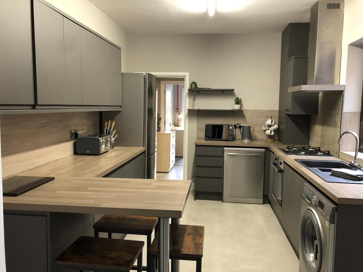 코번트리 Executive Or Large Family 5-Bed House - Hosted By Hutch Lifestyle 빌라 외부 사진